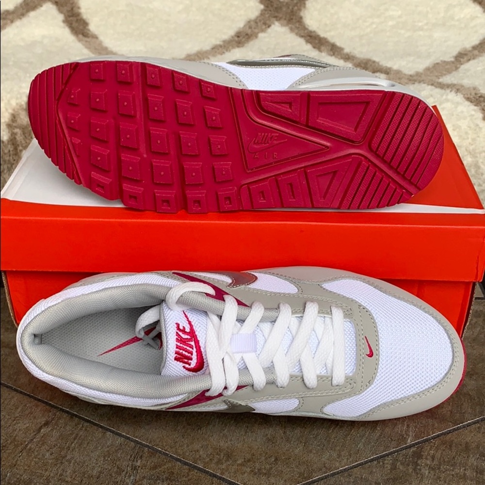 WMNS NIKE AIR MAX CORRELATE White/Metallic Silver - Picture 3 of 16